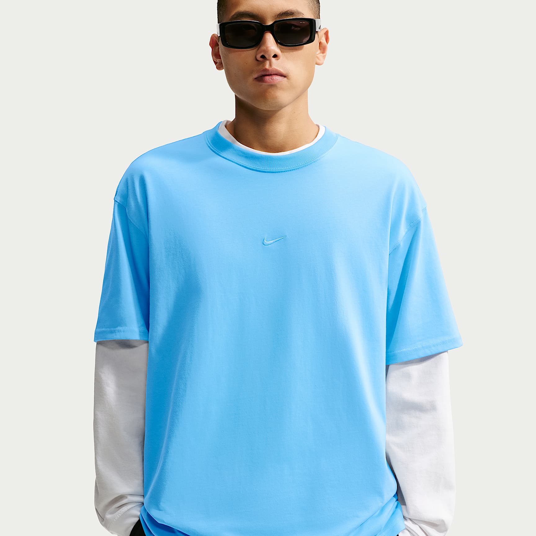 ★風車、ゴツNIKETシャツ ライトブルー HanesボディM★ Nike Sportswear Men's T-Shirt. Nike.com